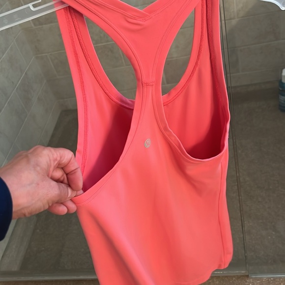 Lululemon tank top size 6 - Picture 2 of 2